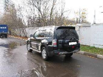 2007 Mitsubishi Pajero Pictures