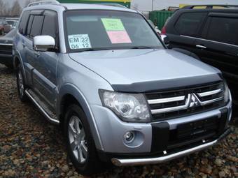 2007 Mitsubishi Pajero Photos