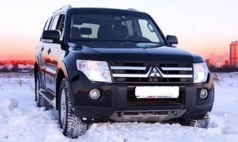 2007 Mitsubishi Pajero Images