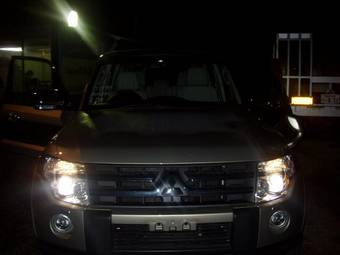 2007 Mitsubishi Pajero Photos