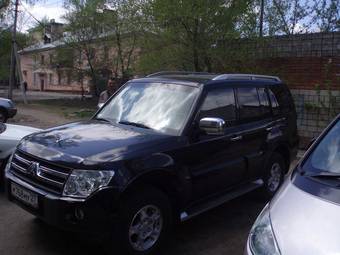2007 Mitsubishi Pajero Photos