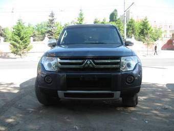 2007 Mitsubishi Pajero Photos