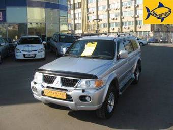 2007 Mitsubishi Pajero Photos