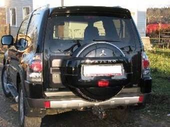 2007 Mitsubishi Pajero Pics