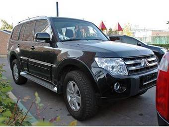 2007 Mitsubishi Pajero Pictures