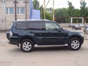 2007 Mitsubishi Pajero Pics