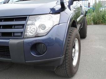 2007 Mitsubishi Pajero Images