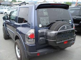 2007 Mitsubishi Pajero Pics