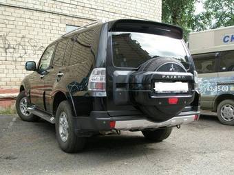 2007 Mitsubishi Pajero Pictures