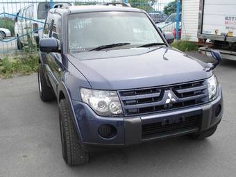 2007 Mitsubishi Pajero Pictures