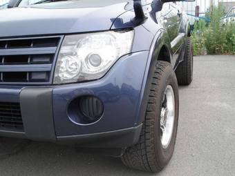 2007 Mitsubishi Pajero Photos