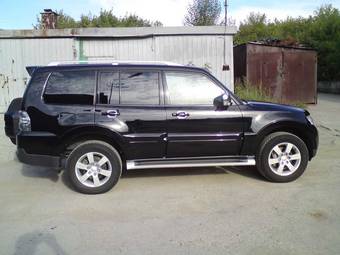 2007 Mitsubishi Pajero Pictures