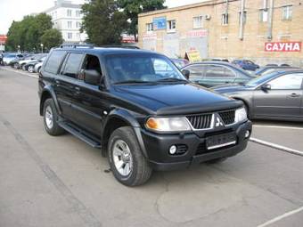 2007 Mitsubishi Pajero Photos