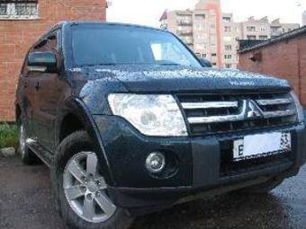 2007 Mitsubishi Pajero Pictures