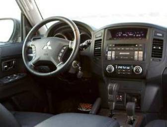 2007 Mitsubishi Pajero Pictures