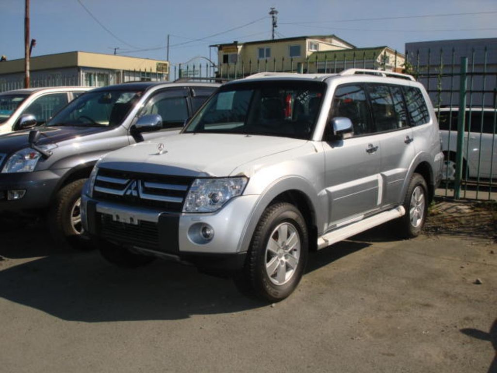 2008 Mitsubishi Pajero