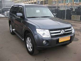 2008 Mitsubishi Pajero Pictures