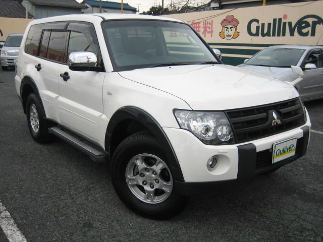 2008 Mitsubishi Pajero specs