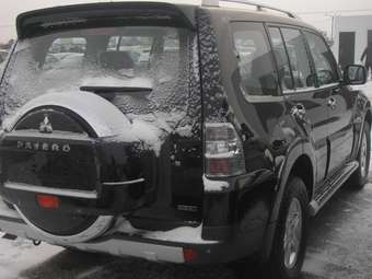 2008 Mitsubishi Pajero Images