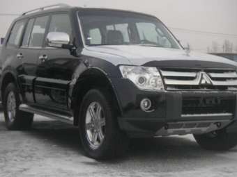 2008 Mitsubishi Pajero Pics