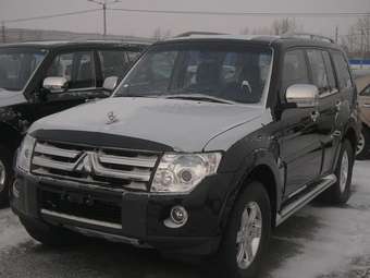 2008 Mitsubishi Pajero Pictures