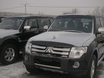 2008 Mitsubishi Pajero Pictures