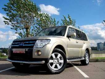 2008 Mitsubishi Pajero Pictures