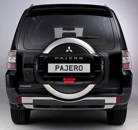 2008 Mitsubishi Pajero Pictures