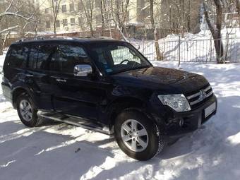 2008 Mitsubishi Pajero Pictures