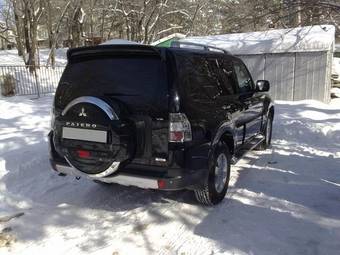 2008 Mitsubishi Pajero Photos