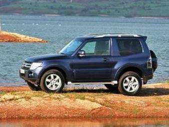 2008 Mitsubishi Pajero Wallpapers