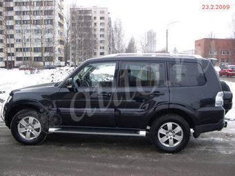 2008 Mitsubishi Pajero Pictures