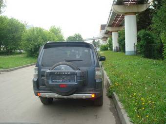 2008 Mitsubishi Pajero Photos