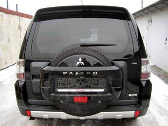 2008 Mitsubishi Pajero Photos
