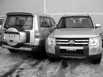 2008 Mitsubishi Pajero Pictures