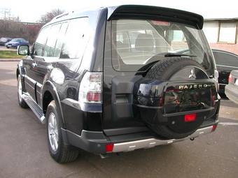 2008 Mitsubishi Pajero Pics