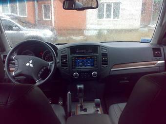 2008 Mitsubishi Pajero Photos