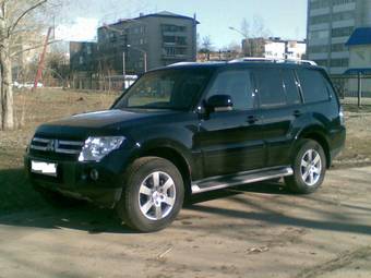 2008 Mitsubishi Pajero Pictures