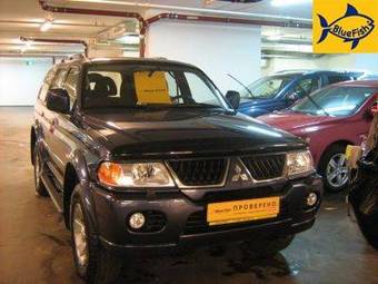 2008 Mitsubishi Pajero Pictures