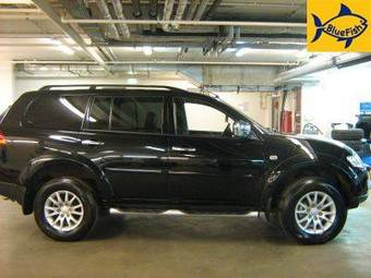 2008 Mitsubishi Pajero Pics