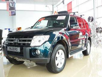 2008 Mitsubishi Pajero Wallpapers