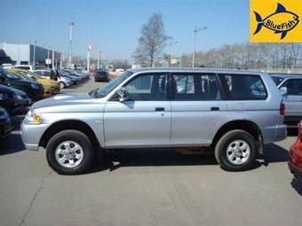 2008 Mitsubishi Pajero Photos