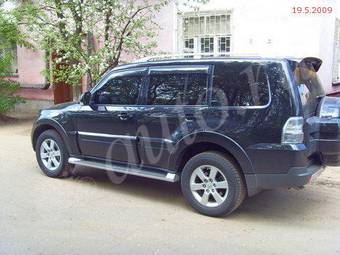 2008 Mitsubishi Pajero Photos