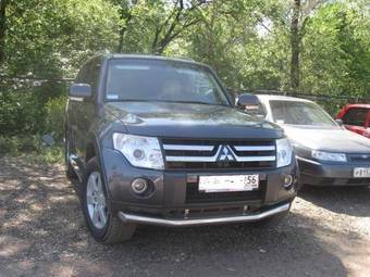 2008 Mitsubishi Pajero Photos