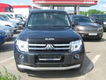 2008 Mitsubishi Pajero Photos