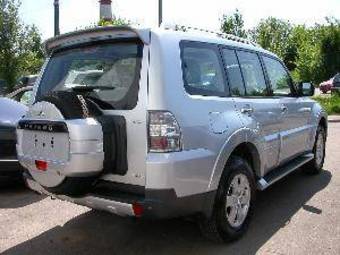 2008 Mitsubishi Pajero Pictures