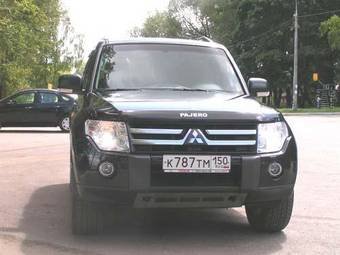 2008 Mitsubishi Pajero Photos