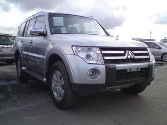 2008 Mitsubishi Pajero Pictures