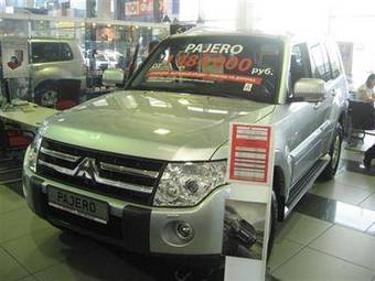 2008 Mitsubishi Pajero Pictures