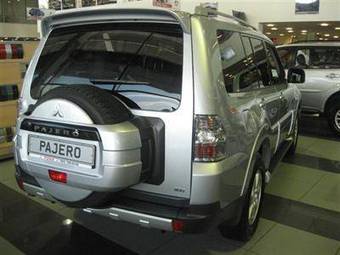 2008 Mitsubishi Pajero Pics